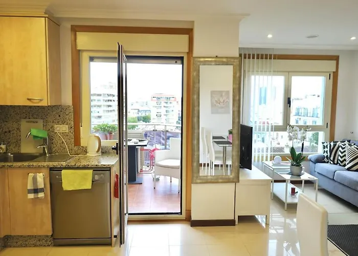 Views And Location, We Have It! Appartement Fuengirola