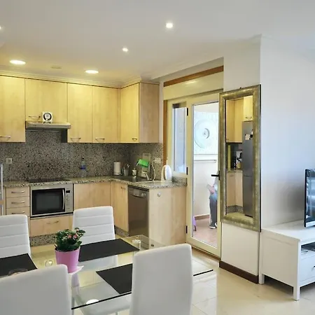 Апартаменты Views And Location, We Have It! Фуэнхирола