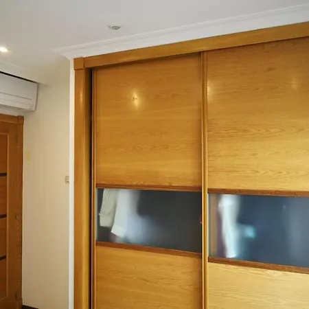Views And Location, We Have It! Апартаменти *